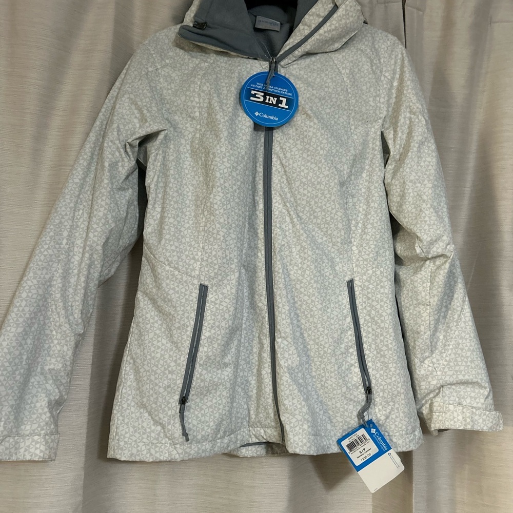 Columbia Women's Gray Jacket
